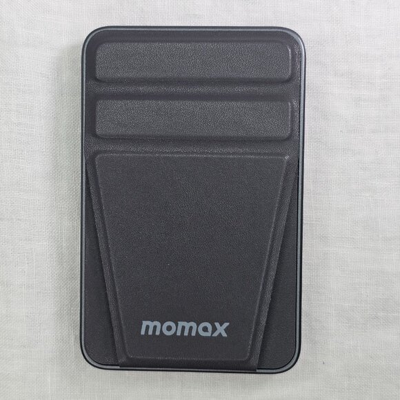 Momax Q.Mag Power 8 5000 mAh Magnetic Power Bank Portable Wireless USB-C Charger - Picture 3 of 9